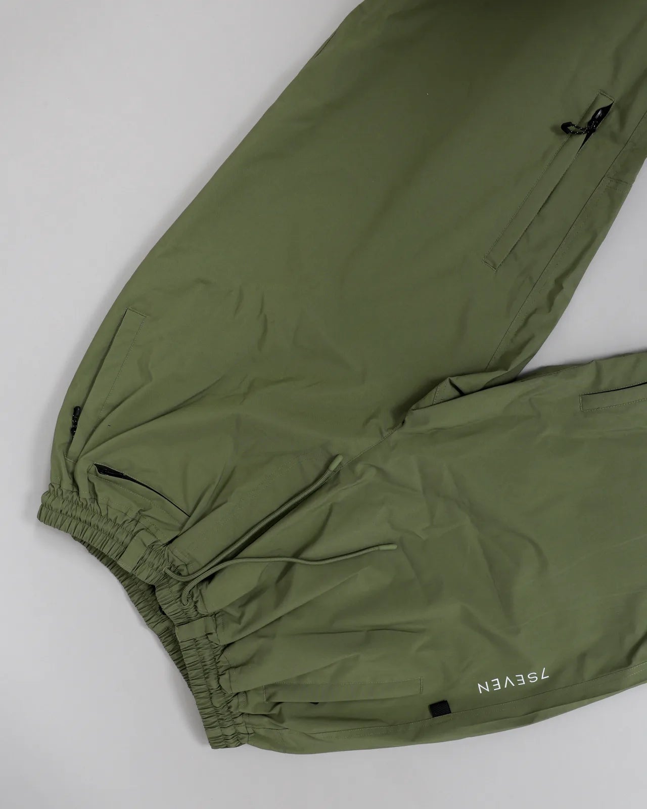 Olive 7SEVEN Baggy Snow Pants — 9S9A2207