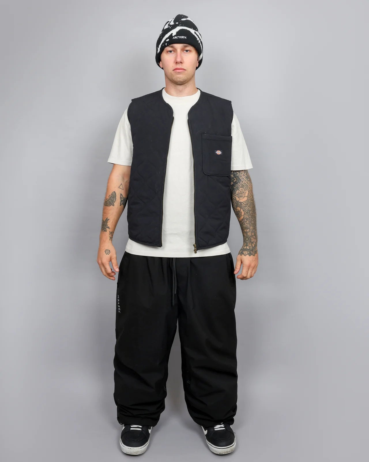 Black 7SEVEN Baggy Snow Pants — 9S9A2314