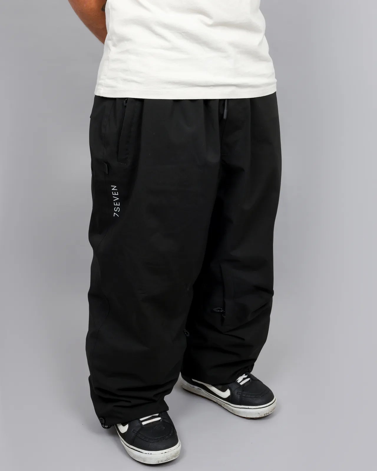 Black 7SEVEN Baggy Snow Pants — 9S9A2322