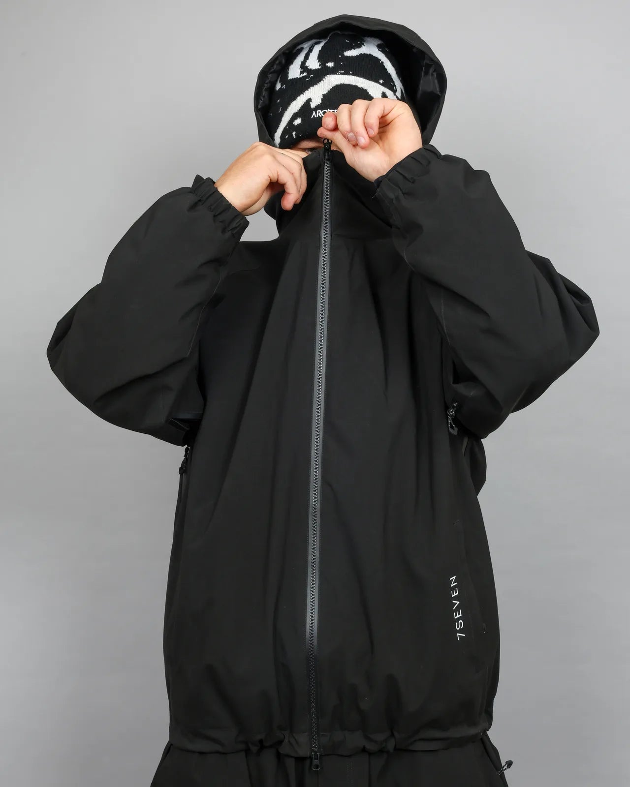 Black 7SEVEN Core Snow Jacket — 9S9A2351