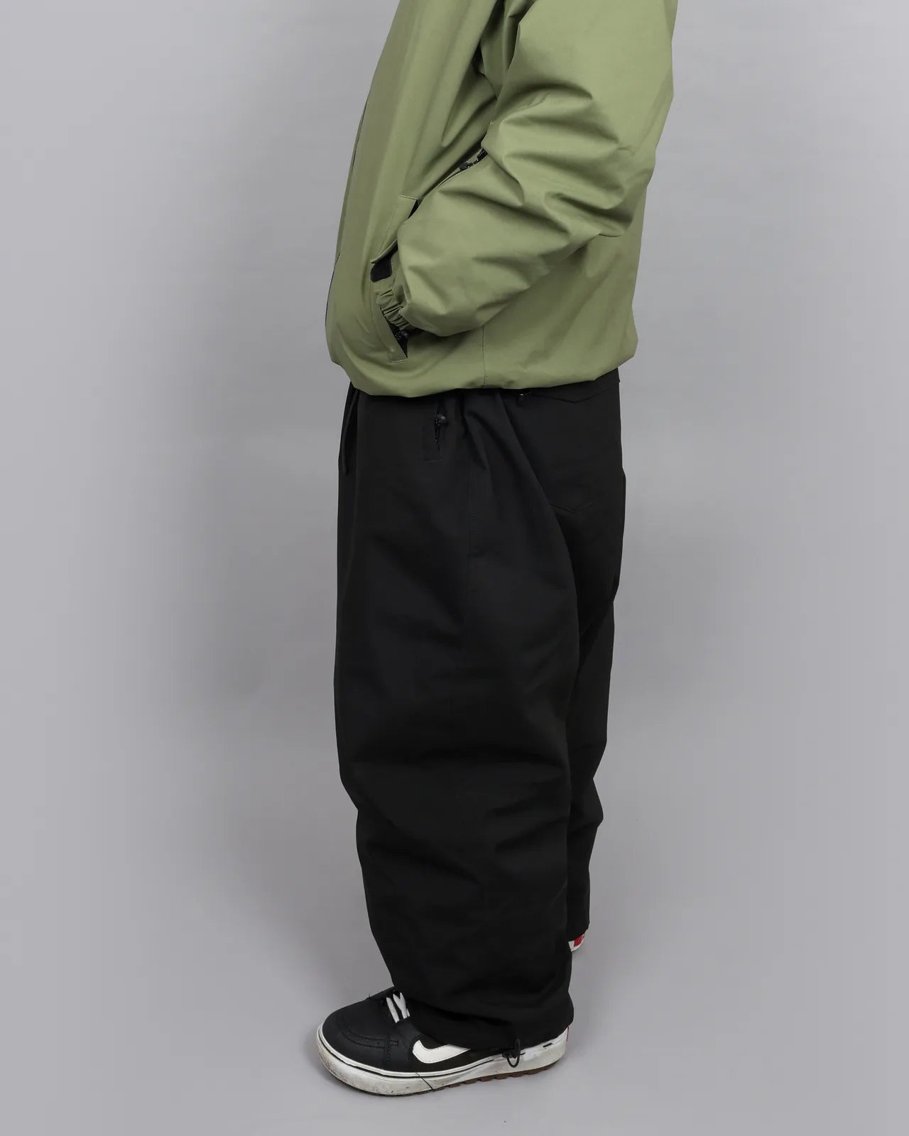 Black 7SEVEN Baggy Snow Pants — 9S9A24571
