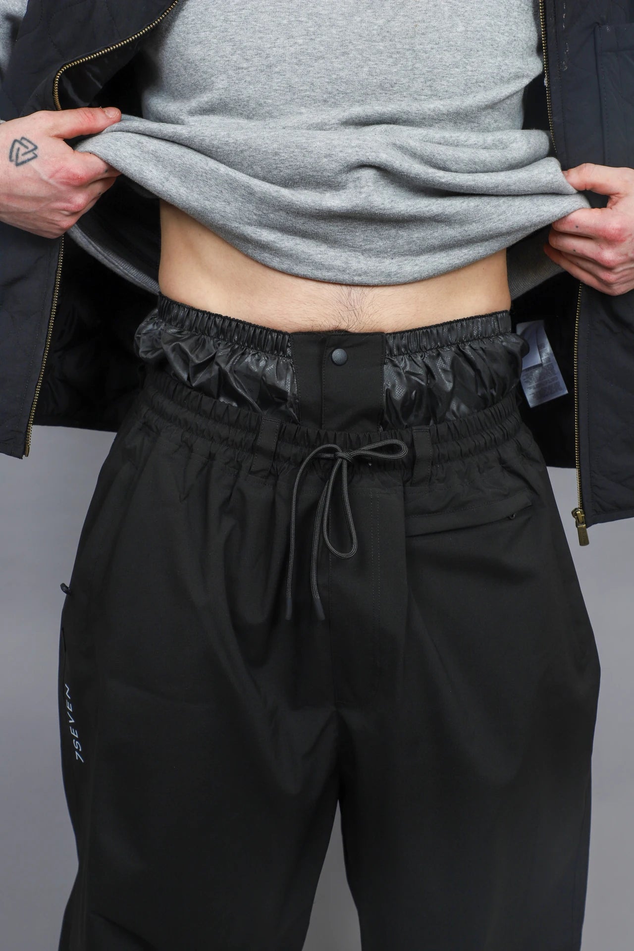 Black 7SEVEN Baggy Snow Pants — IMG_0025